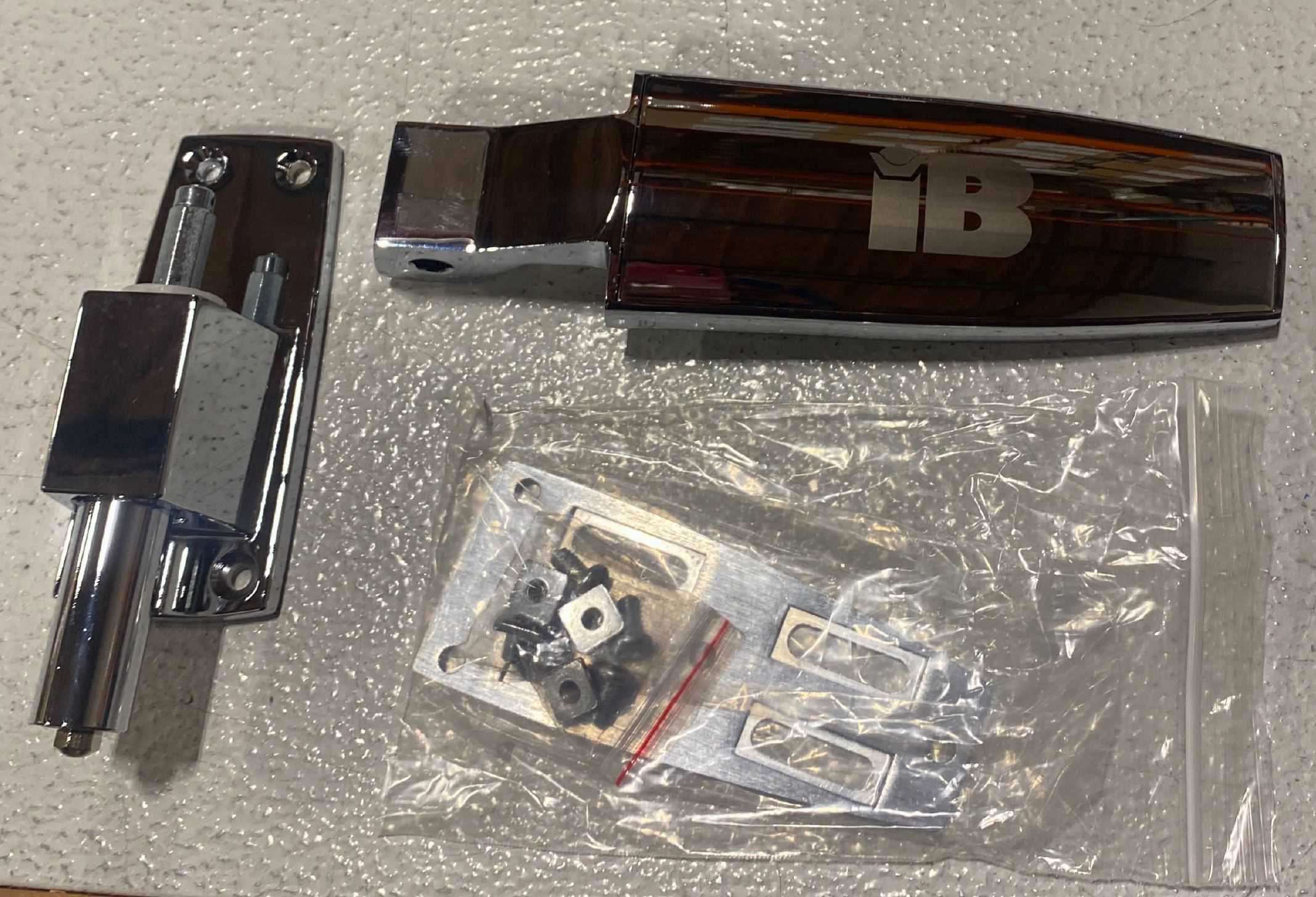 Hinge W59 17/8" Offset IB RH